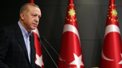 Cumhurbaşkanı Erdoğan Cuma namazı çıkışında konuştu: En ufak saldırıyı karşılıksız bırakmayız