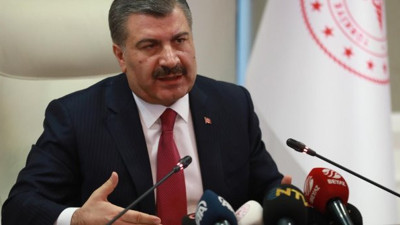 Olanlar oldu durumlar çok fena... Sağlık Bakanı Fahrettin Koca açıkladı... Herkes sokakta