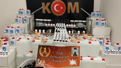 Polis sahte içki üretimi yapan şahıslara göz açtırmıyor! Ankara merkezli 5 ilde operasyon! Eğlence mekanlarına satıyorlar