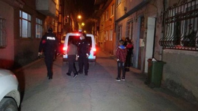 Otomobilini vermeyen ağabeyi ve yengesini bıçakladı