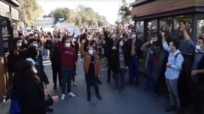 Boğaziçi Üniversitesi’nde rektör isyanı. Yeni atanan rektör Prof. Dr. Melih Bulu’ya öğrencilerden protesto. Kayyum istemiyoruz