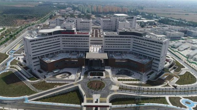 Şehir hastanelerinin maliyetinde dudak uçuklatan artış. Yine müteahhitler kazandı!