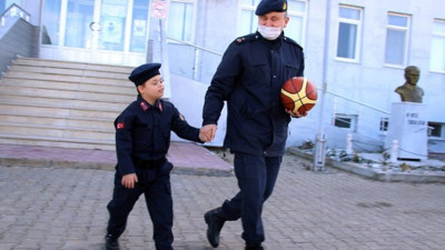 Ali Miraç'ın hayalini jandarma gerçekleştirdi