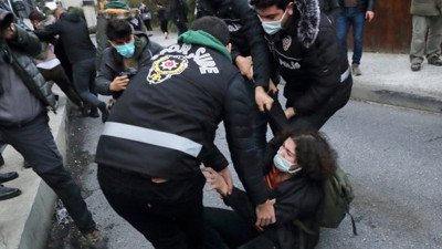 Boğaziçi Üniversitesi'ndeki 98 eylemci serbest
