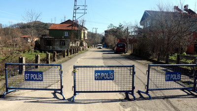 Mutasyonlu virüs paniği. Bir sokak karantinada