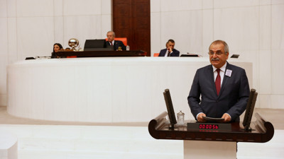 İYİ Partili Ahmet Çelik’ten şehit askerlerimiz için başsağlığı mesajı! Türkiye evlatlarına ağlıyor