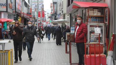 Vaka rekortmeni şehirde korona kol geziyor