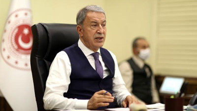 Bakan Akar komutanlarla toplantı yaptı