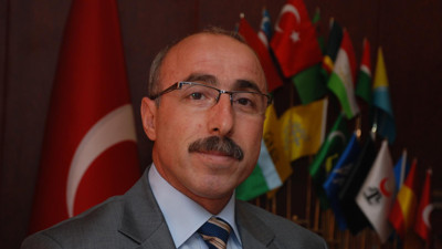 Hakkı Öznur: Yaşasın 3 Mayıs, kahrolsun istibdat