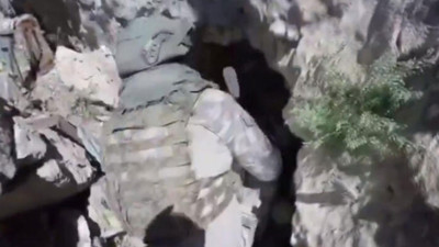 PKK'nın lüks mağarasına Mehmetçik'ten ağır darbe. Yerle bir edildi