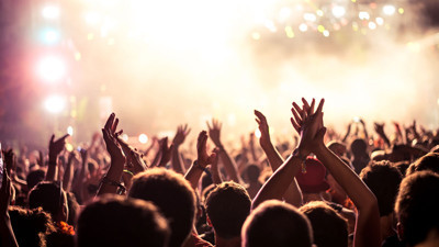 Yüzlerce kişilik konserde sıfır vaka