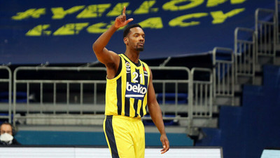 Dyshawn Pierre üç yıl daha Fenerbahçe'de!