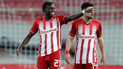 Beşiktaş ve Fenerbahçe o ismi kadrosuna katmak için savaşıyor