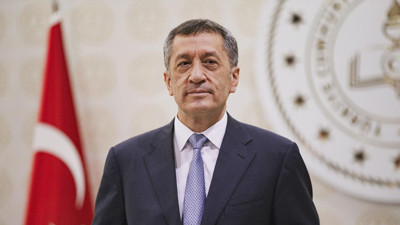 İstifası kabul edilen Ziya Selçuk makam odasını boşalttı iddiası