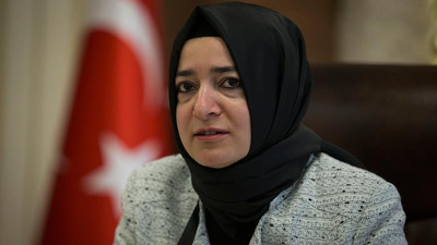 AKP'li eski Bakan konuya sazan gibi atladı