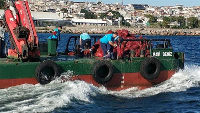 6 ton midye denize döküldü