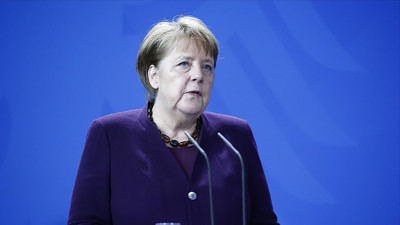 Merkel’den 'aşı olun' çağrısı