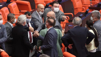 MHP’li ve HDP’li milletvekilleri birbirine girdi