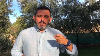Fatih Portakal'dan flaş 'kokoreç' paylaşımı. "Boğazımıza göz diktiler vallahi"