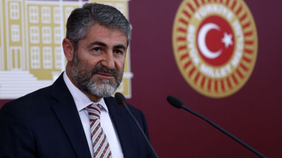 Milyonlarca emekli nefeslerini tutmuş merakla bekliyordu. Hazine Bakanı Nureddin Nebati'den emekli zammı açıklaması geldi