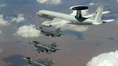 NATO uçakları Rus bombardıman ve gözetleme uçaklarına önleme yaptı