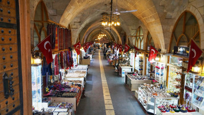 Yüksek elektrik faturalarına isyan ettiler