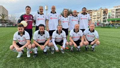 Beşiktaş'ın efsaneleri Karşıyaka'da sahaya çıktı
