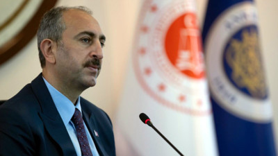 Eski Bakan Abdulhamit Gül aylar sonra orada görüldü. Seçim mesajı verdi