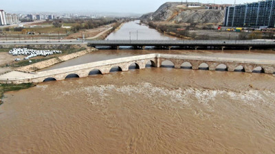 Türkiye’nin en uzun nehri coştu