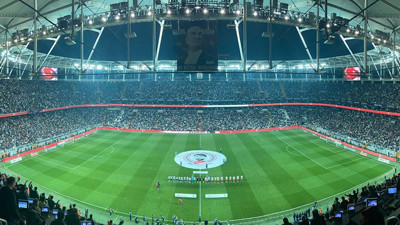 Beşiktaş taraftarının Dolmabahçe'deki tezahüratları iki kıtadan duyuldu