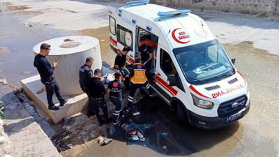 Polisten kaçan gaspçı dereye atladı olanlar oldu