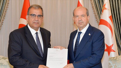KKTC'de hükümet istifa etti. Cumhurbaşkanı Ersin Tatar hükümetin istifasını kabul etti