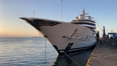 Rus oligarkın 300 milyon dolarlık yatına Fiji'de el koydu