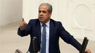 AKP'li Şamil Tayyar, sandığı işaret etti: Ey Kılıçdaroğlu, Cumhurbaşkanımızla yarışmaya var mısın?