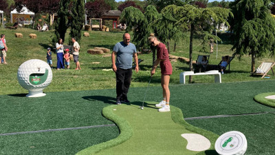 Şeyma Subaşı beceremedi. Golf hocası golf hocası olalı böyle zulüm görmedi