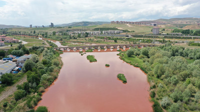 Türkiye'nin en uzun nehri Kızılırmak, adı gibi akmaya başladı
