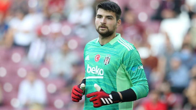 Benitez gidiyor Ersin kaleye geçiyor