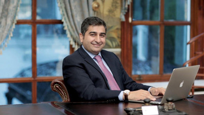 Kirli ilişkilerin listesini Cengiz Erdinç ortaya çıkardı. Sezgin Baran Korkmaz'ın 8 sayfalık listesinde kimler kimler yok ki. Gazeteciler, hukukçular, polis müdürleri...