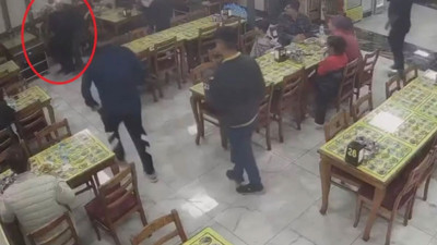 Nefes borusuna yemek kaçtı restoran sahibi kurtardı