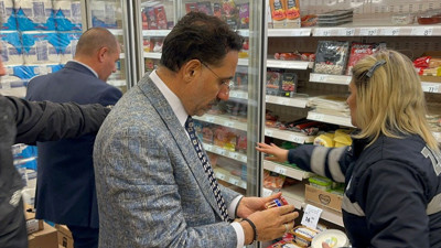 Ağrı'da 5 zincir market daha mühürlendi
