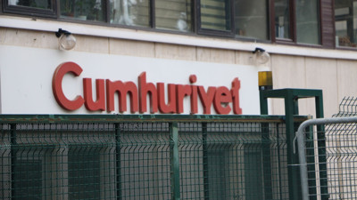 Cumhuriyet Gazetesi'nde Kızılyalın görevden alındı yerine Mollaveisoğlu atandı