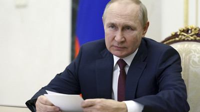 Putin imzayı attı. Dost olmayan Batılı ülkelere izin verdi