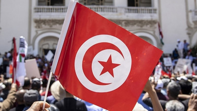 Tunus'ta OHAL uzatıldı