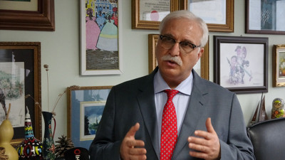Bilim Kurulu Üyesi Tevfik Özlü uyardı. Uzayan öksürük bu hastalıkların habercisi olabilir