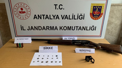 Tarihi eser kaçakçılığı operasyonunda 17 sikke ele geçirildi