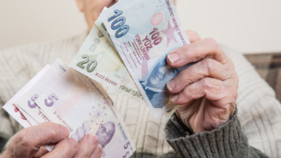 Vergi ve harçlara yüzde 123 zam emekli ve memur maaşlarına yüzde 30'cuk zam kabul edildi