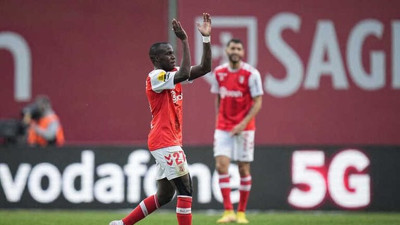 Fenerbahçe'den ayrılan Bruma yeni takımında şov yaptı
