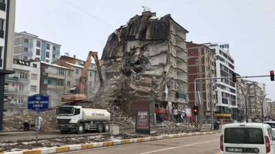 Elazığ’da 664 binanın ağır hasarlı ve yıkık olduğu ortaya çıktı