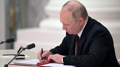Putin resmen imzaladı. Rusya ABD ile yapılan nükleer anlaşmayı askıya aldı