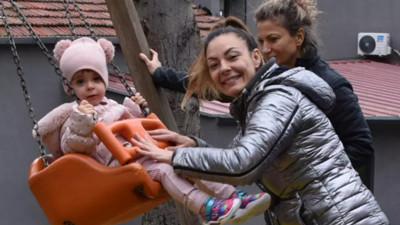 Oyuncu Özge Özder: Deprem korkusundan iki yaşındaki kızıma düdük çalmayı öğrettim